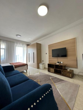 Ruaka studio apartment with a pool